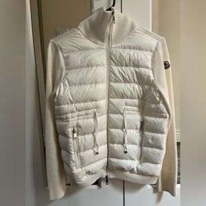 Pre-owned Moncler White Down Jacket in XS